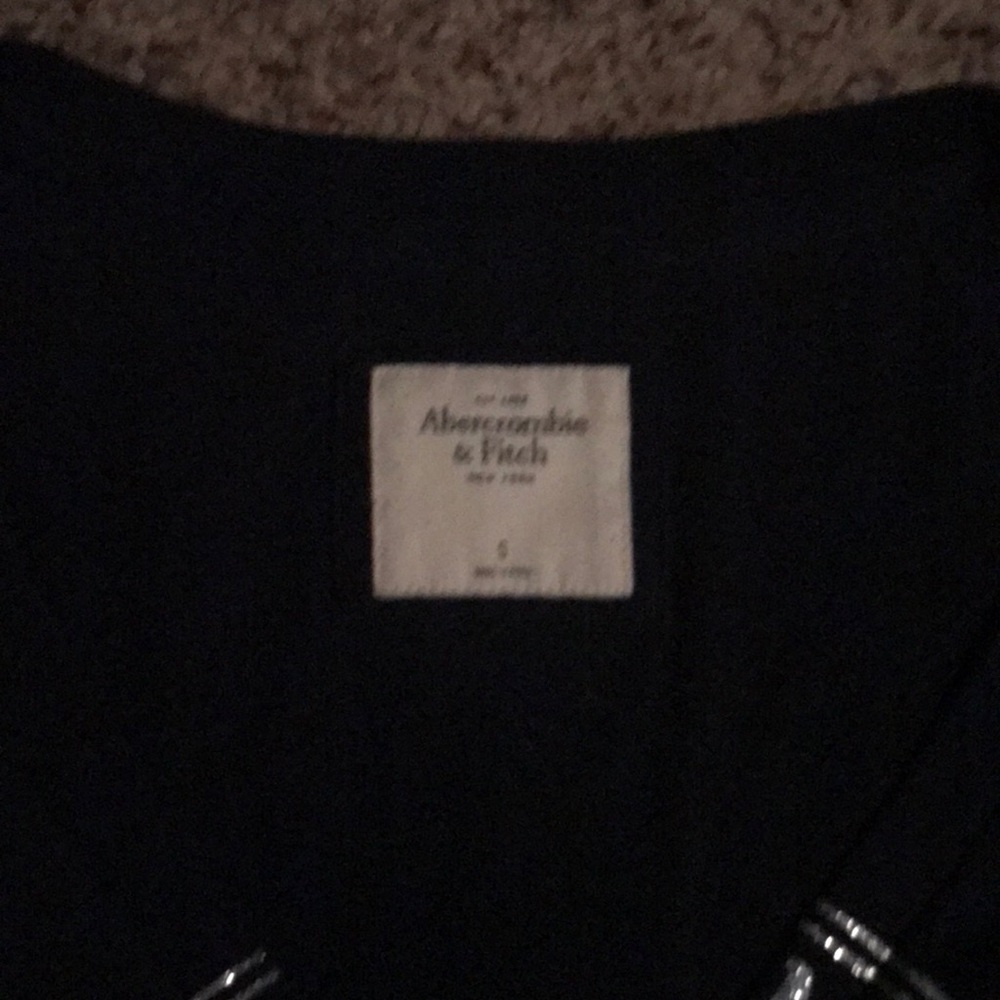 Abercrombie & Fitch short sleeve size S - Picture 3 of 5